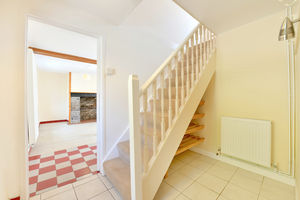 Entrance hallway- click for photo gallery